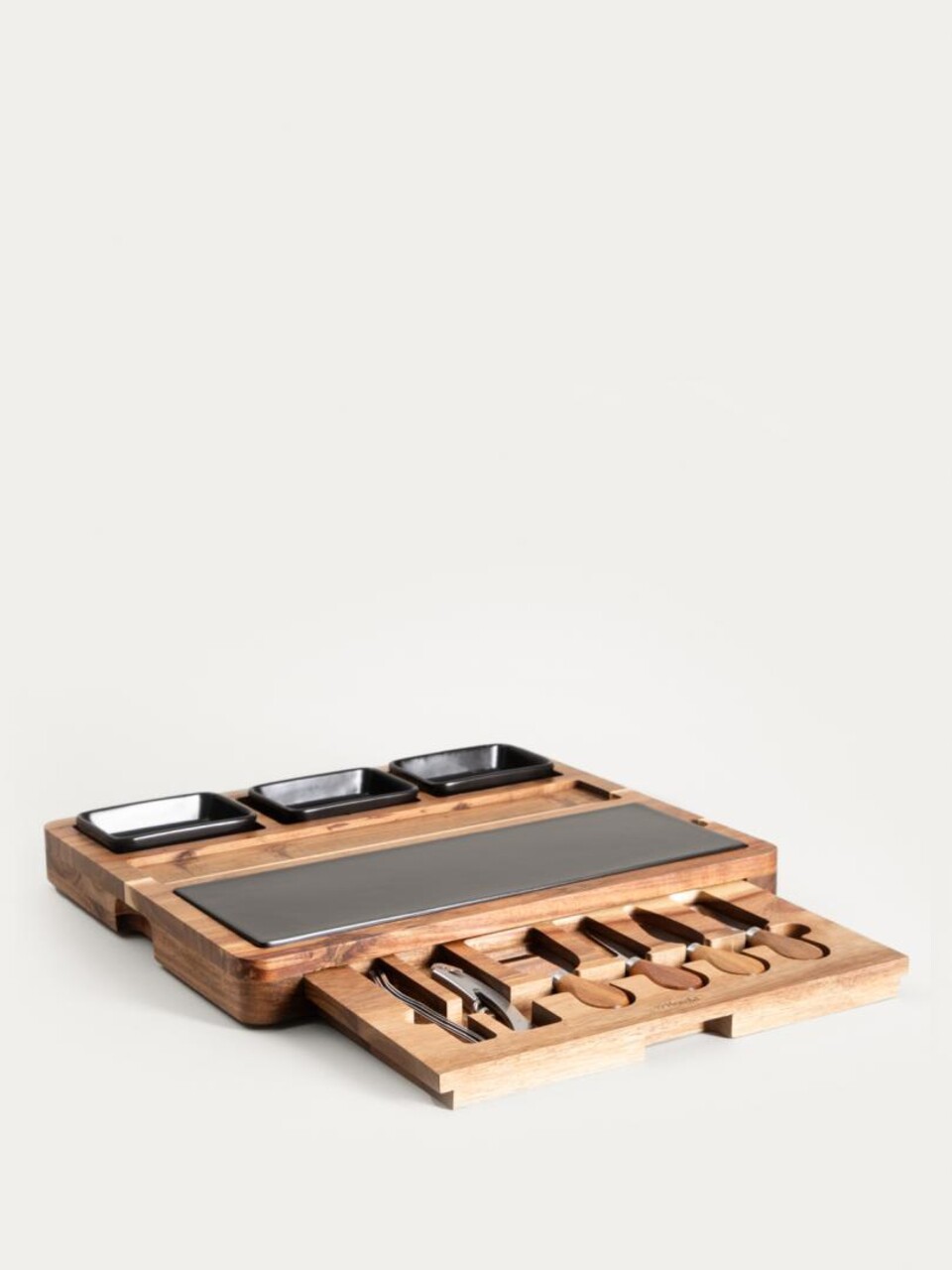 Set servire branzeturi 16 piese Fresca, Homla, lemn/portelan/inox, natur/negru - imagine 7